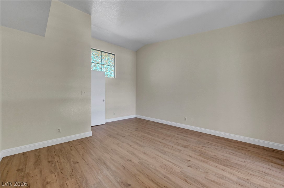Photo 36 of 44, 4420 Woodpine Drive #103