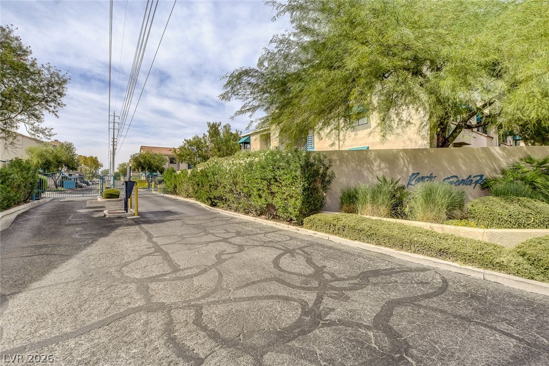 Photo 4 of 4420 Woodpine Drive #103