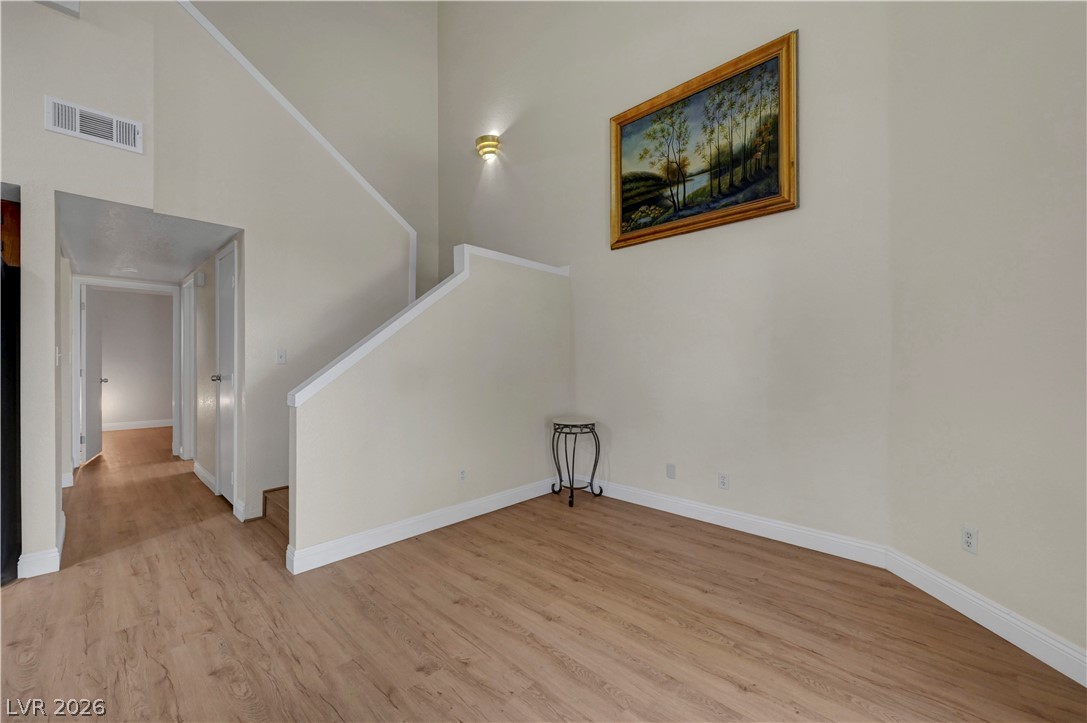 Photo 13 of 44, 4420 Woodpine Drive #103