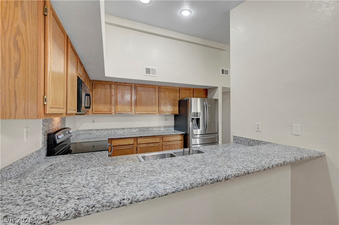 Photo 27 of 44, 4420 Woodpine Drive #103