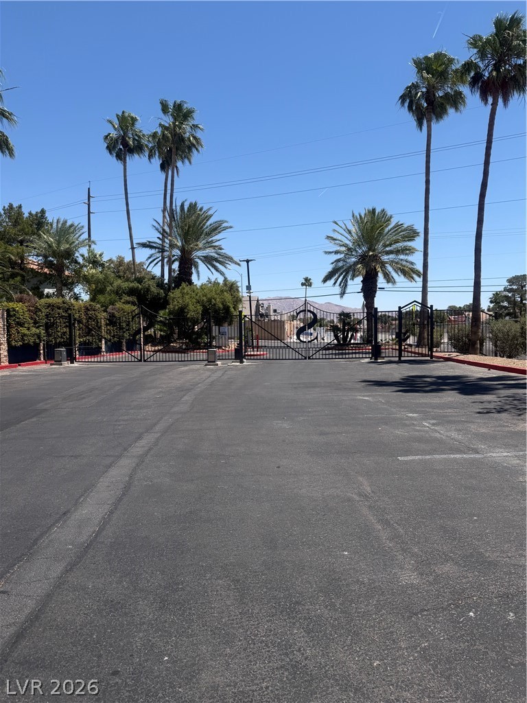 Photo 18 of 19, 3135 S Mojave Road #218