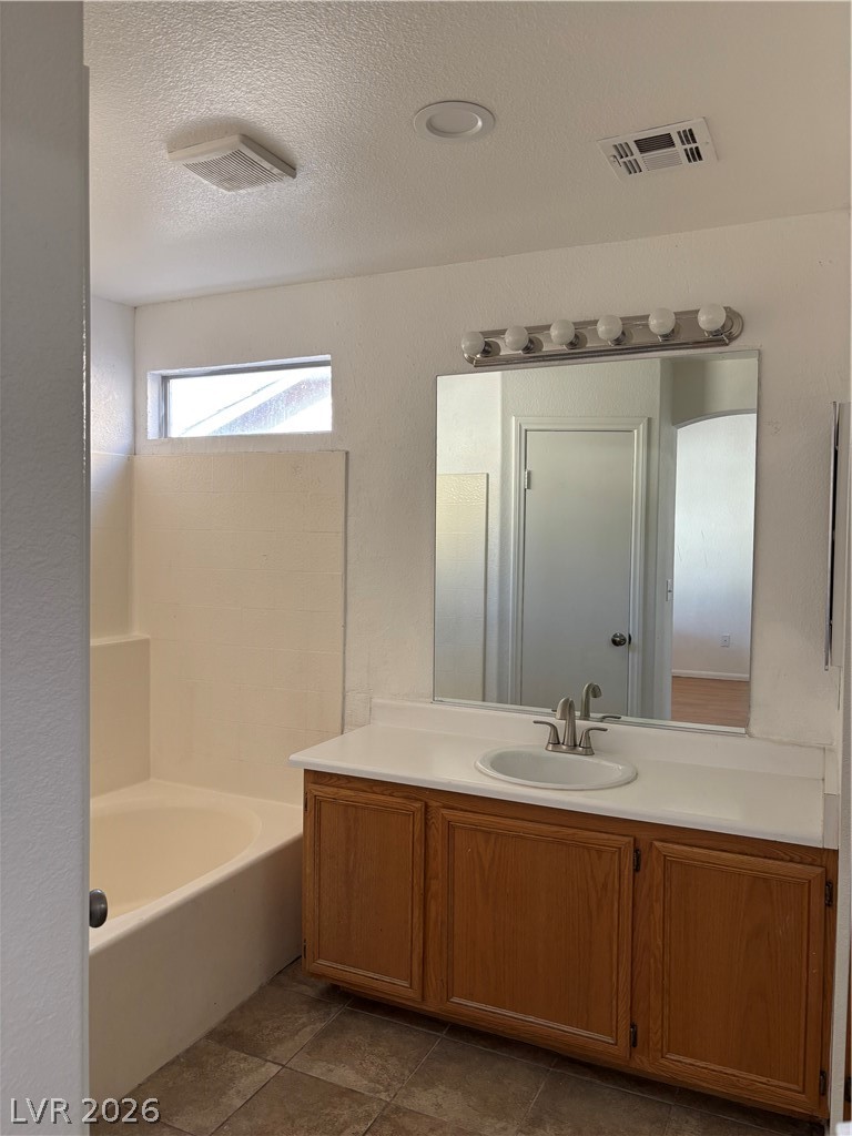 Photo 6 of 18, 1110 Sport Of Kings Avenue