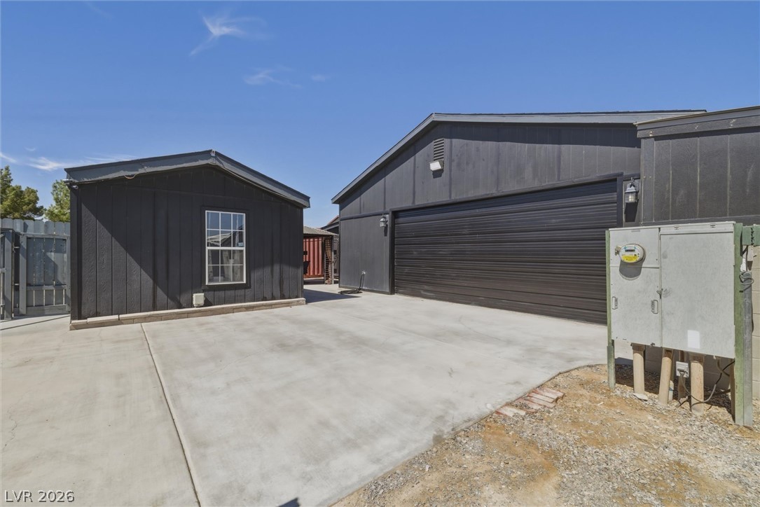 Photo 41 of 55, 641 S Woodchips Road