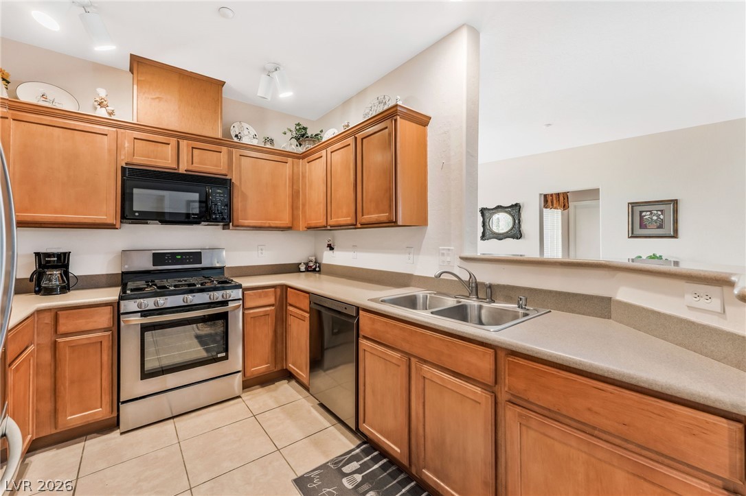 Photo 9 of 33, 4660 Basilicata Lane #204