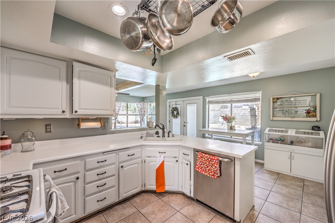 Photo 19 of 51, 3930 Kamden Way