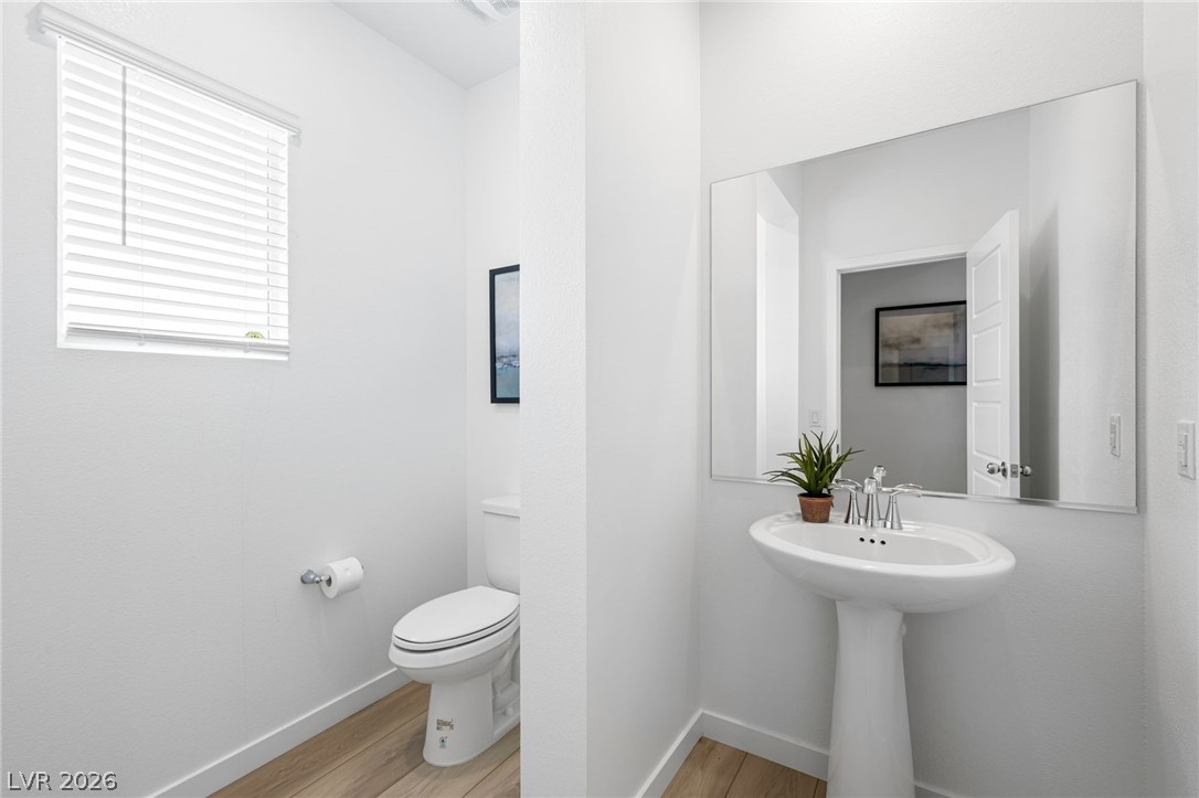 Photo 15 of 31, 307 Mount Langley Street