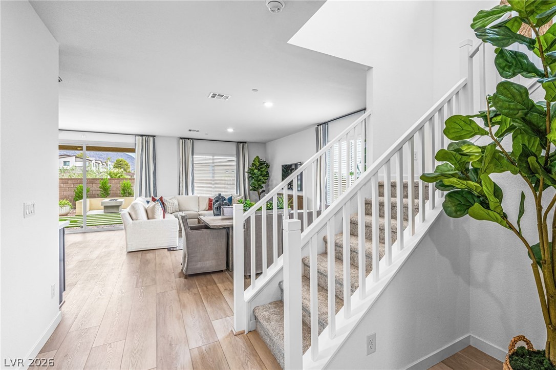 Photo 2 of 307 Mount Langley Street