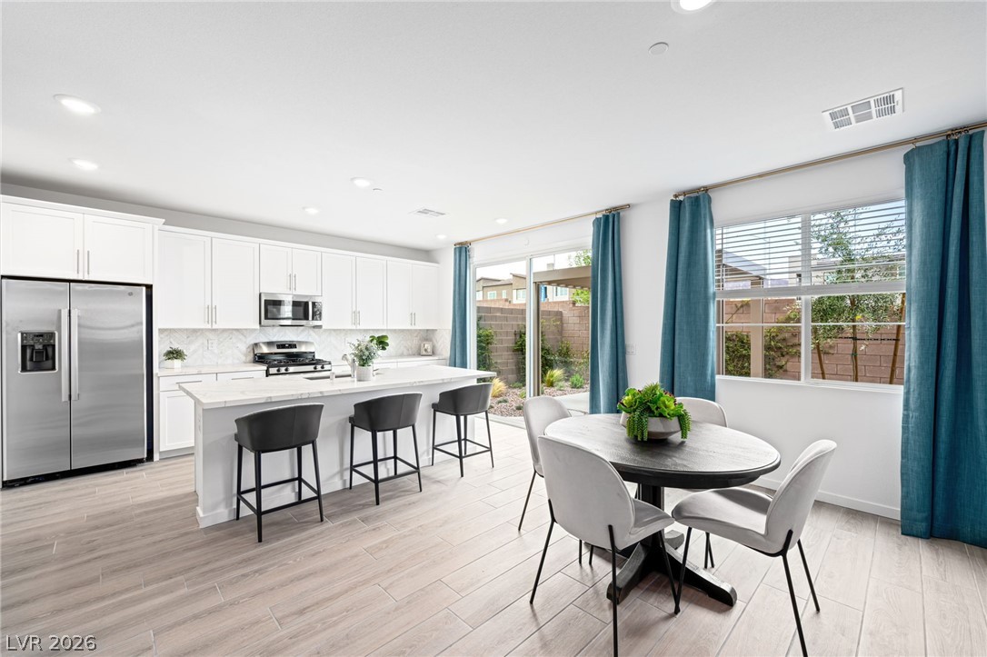 Photo 5 of 311 Mount Langley Street