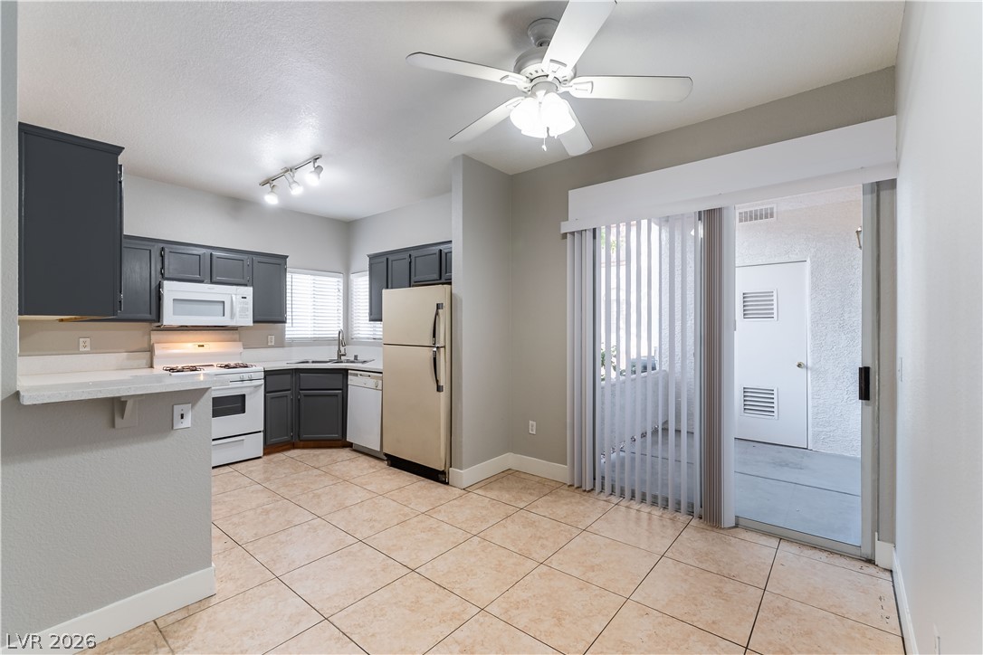 Photo 7 of 24, 1830 N Buffalo Drive #1042