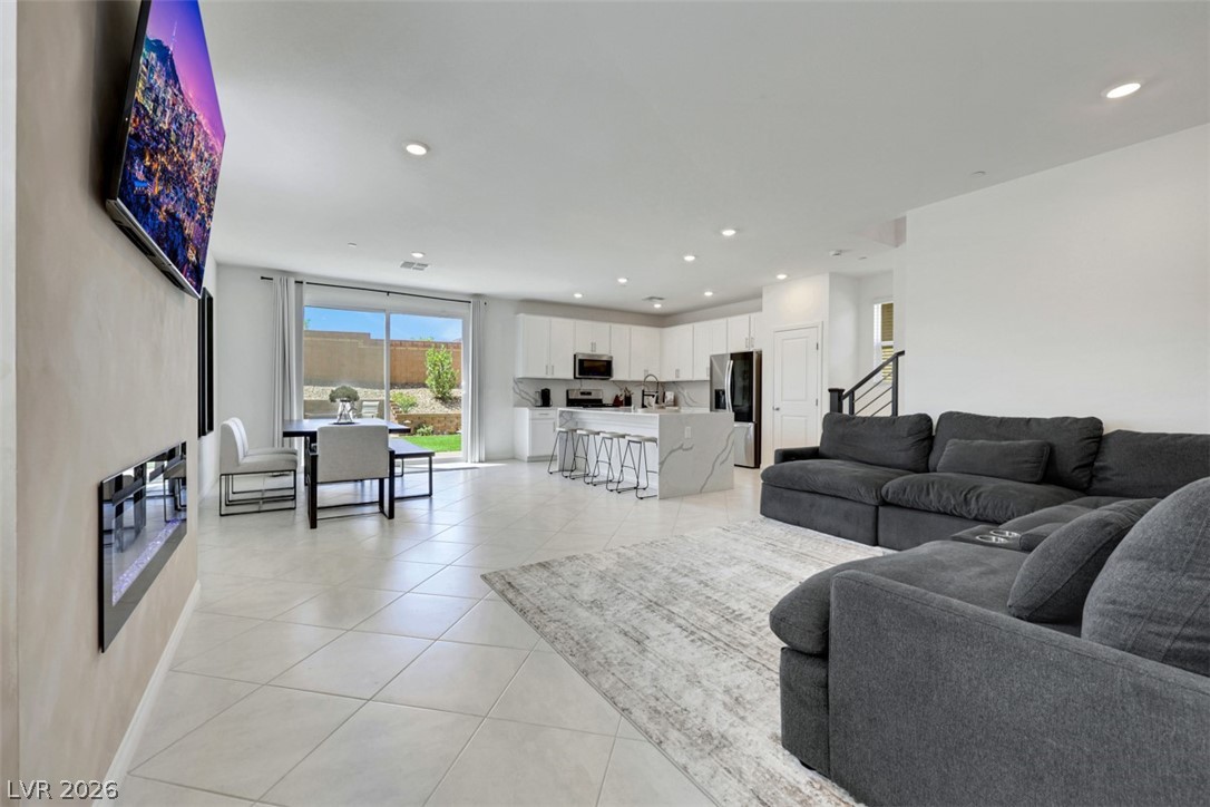 Photo 7 of 46, 3001 Gallarate Drive