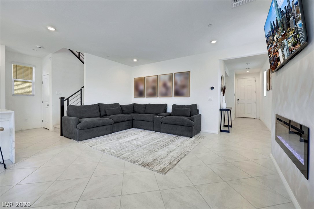 Photo 8 of 46, 3001 Gallarate Drive