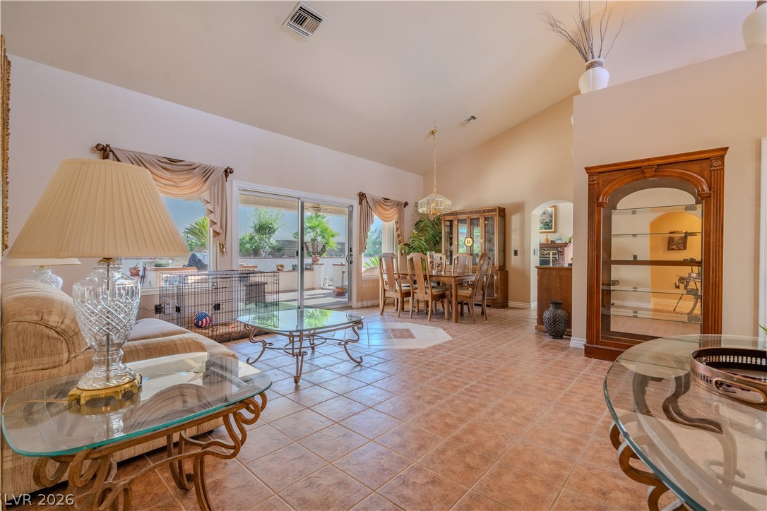 Photo 9 of 49, 8909 Meadowood Drive