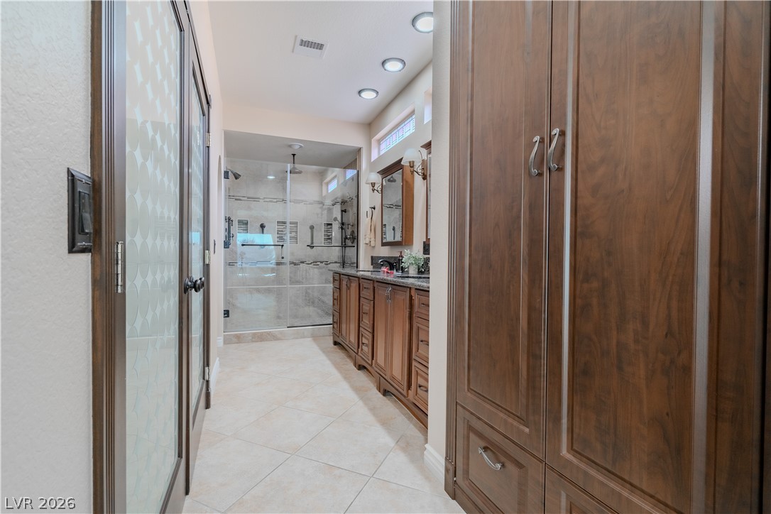 Photo 24 of 49, 8909 Meadowood Drive