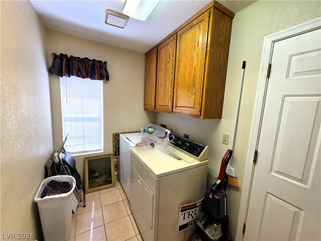 Photo 11 of 27, 2088 River City Drive