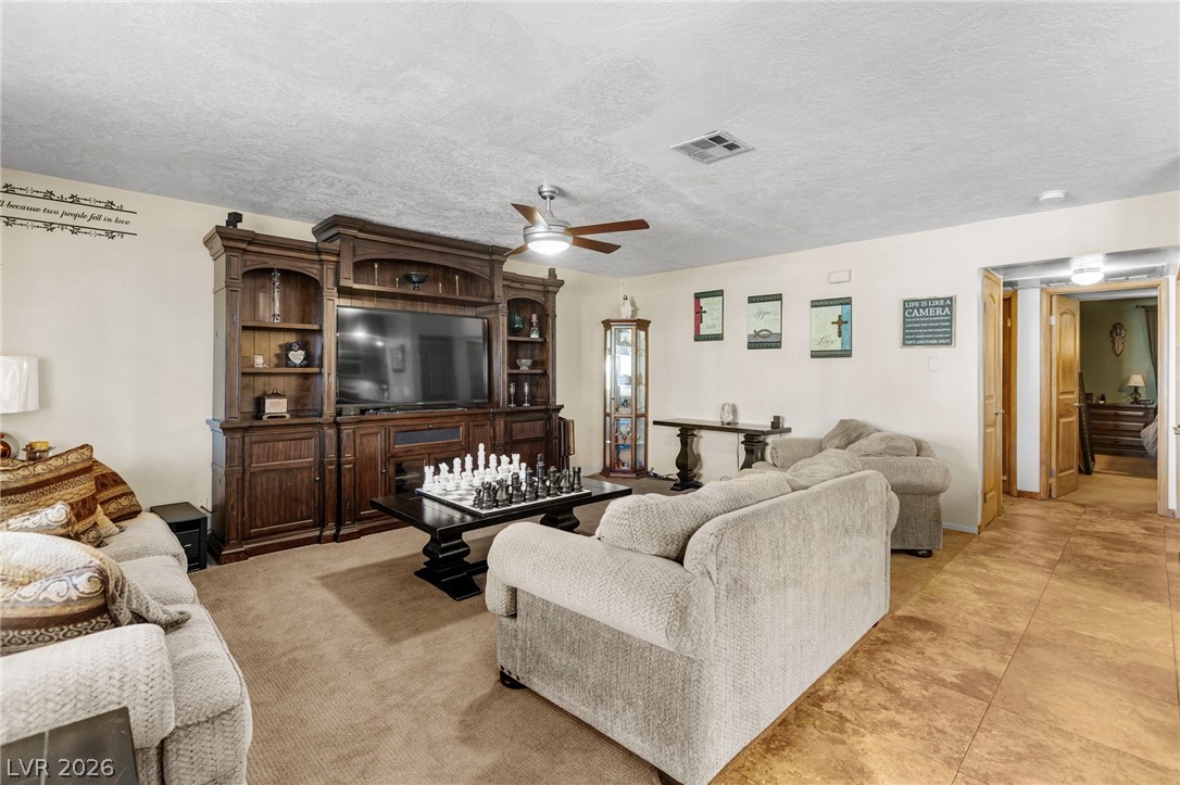 Photo 6 of 26, 477 Mesa Boulevard #102