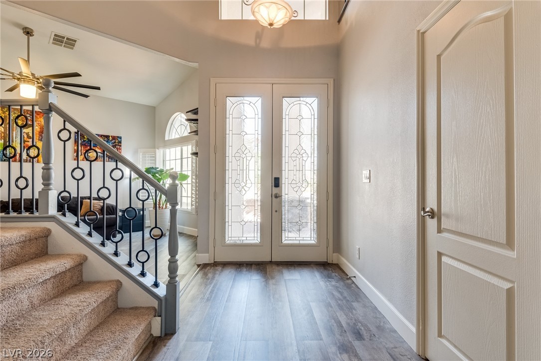 Photo 11 of 42, 721 Descartes Avenue