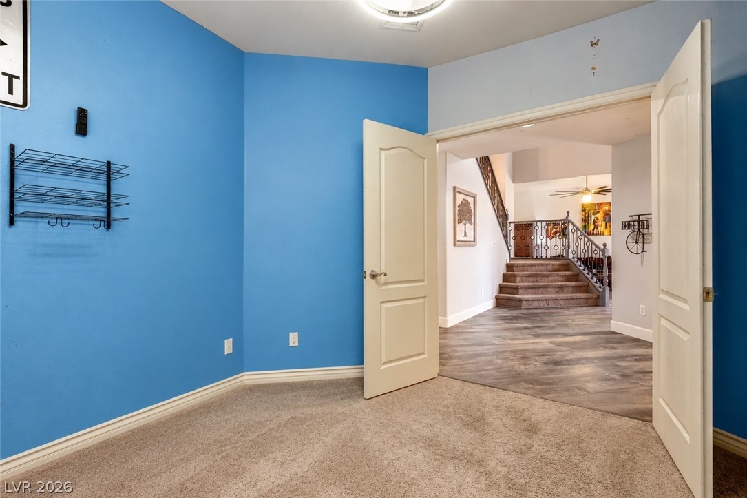 Photo 28 of 42, 721 Descartes Avenue