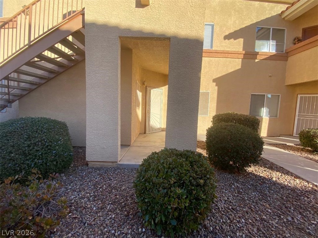 Photo 2 of 1050 E Cactus Avenue #1080