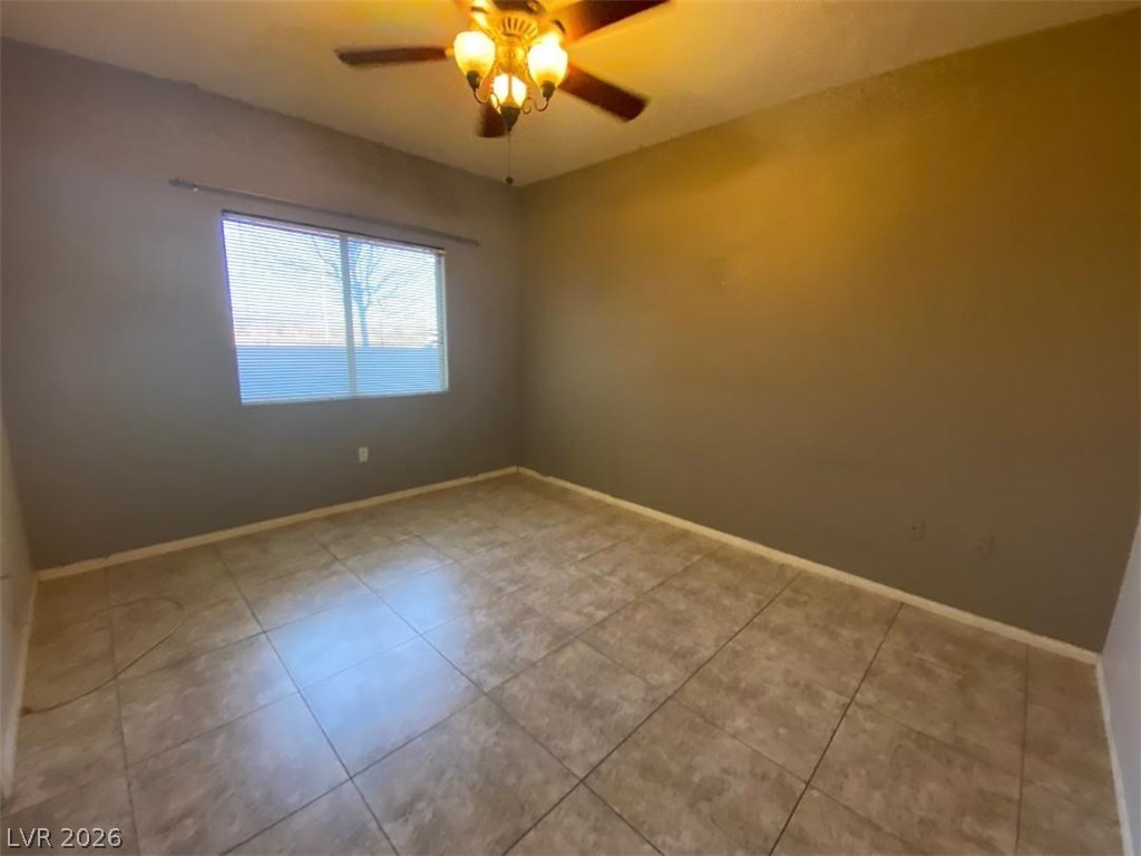 Photo 8 of 24, 1050 E Cactus Avenue #1080
