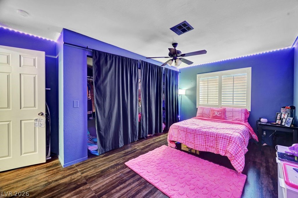 Photo 25 of 34, 7600 Cromberg Avenue #201