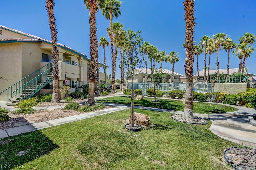 Photo 32 of 34, 7600 Cromberg Avenue #201