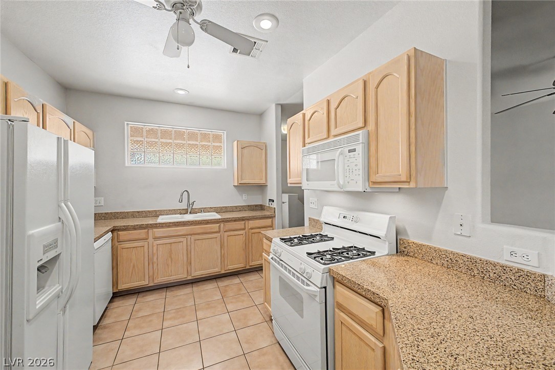 Photo 14 of 38, 2050 W Warm Springs Road #4621