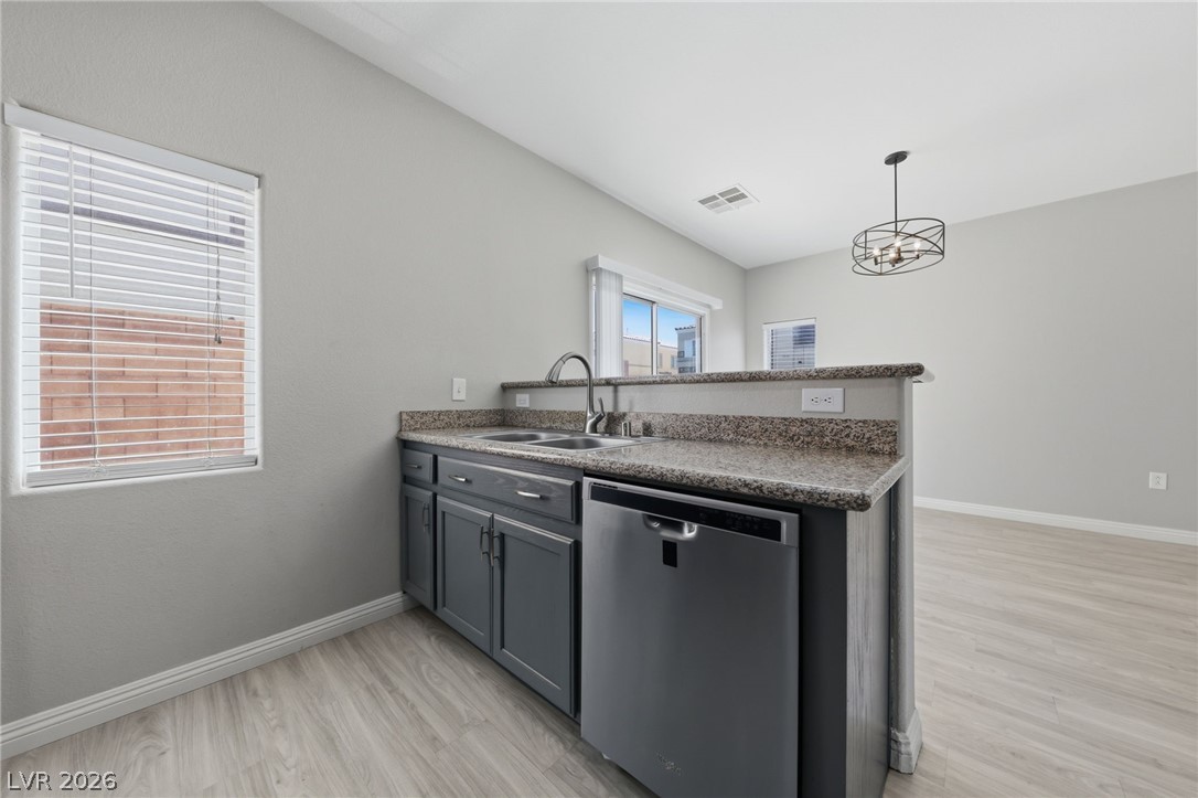 Photo 11 of 36, 6312 Sandy Ridge Street #102