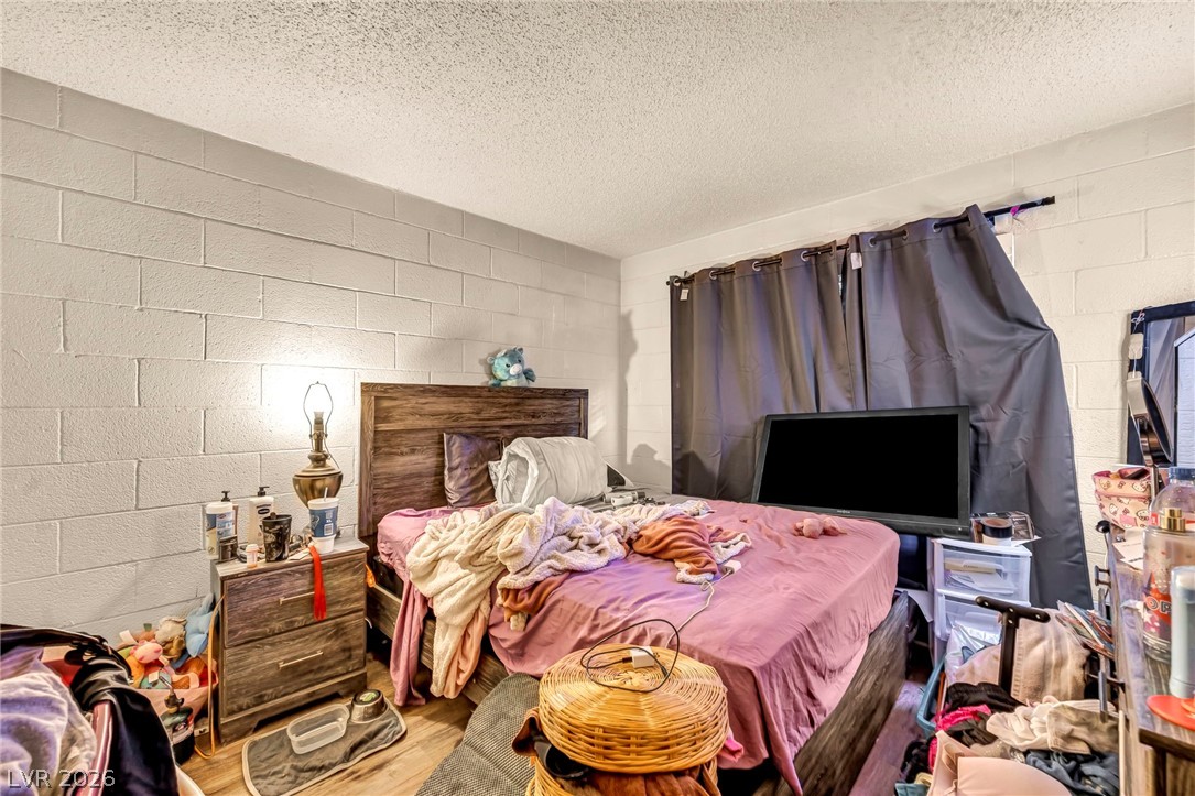 Photo 16 of 20, 3719 Hazelwood Street #16