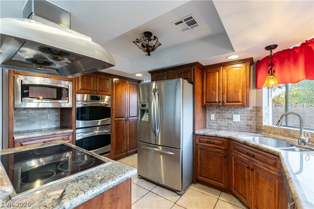 Photo 9 of 29, 7384 Edgewater Lane