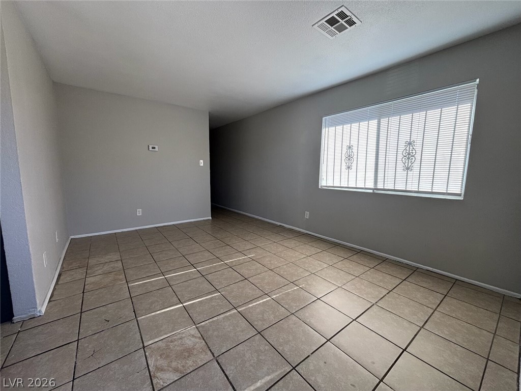 Photo 6 of 24, 2504 E Mesquite Avenue