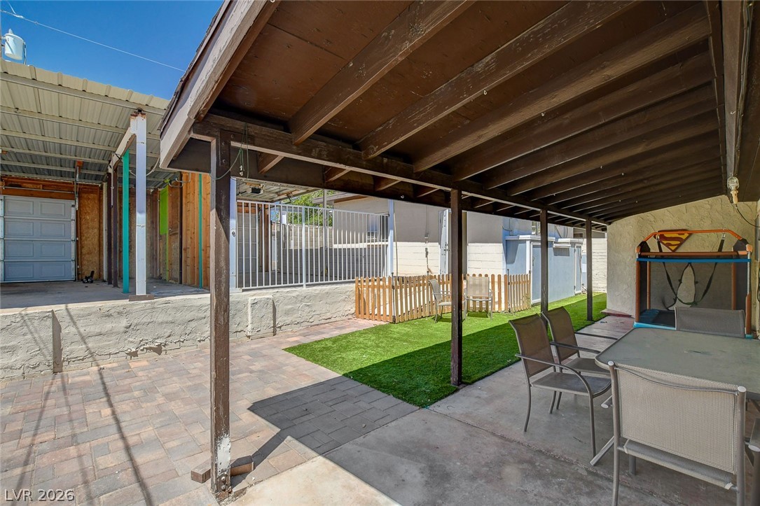 Photo 16 of 23, 672 8th Street