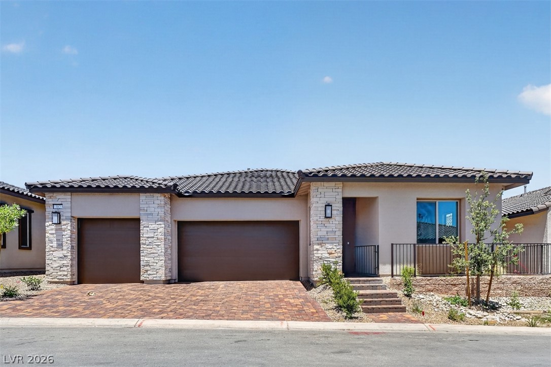 382 Tigullio Avenue, Henderson 89011