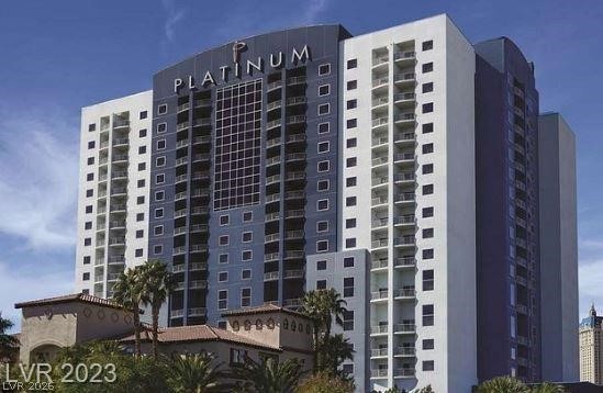 Photo 8 of 24, 211 E Flamingo Road #209