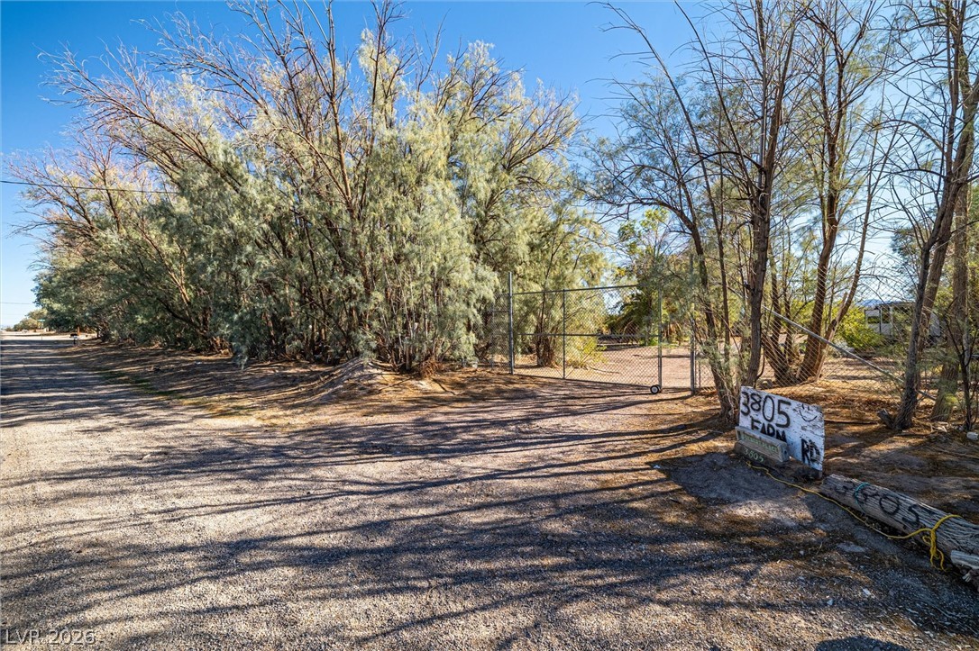 Photo 2 of 3805 W Amargosa Farm Road