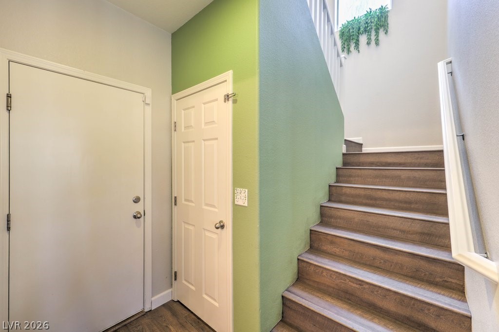 Photo 17 of 42, 1556 Otero Valley Court