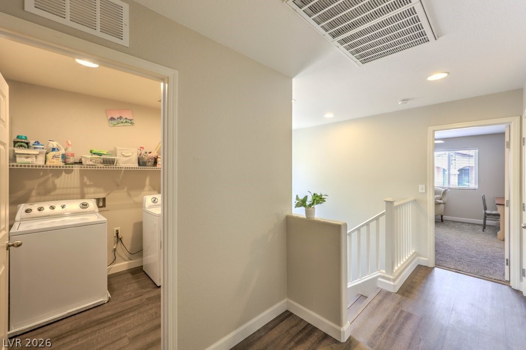 Photo 19 of 42, 1556 Otero Valley Court