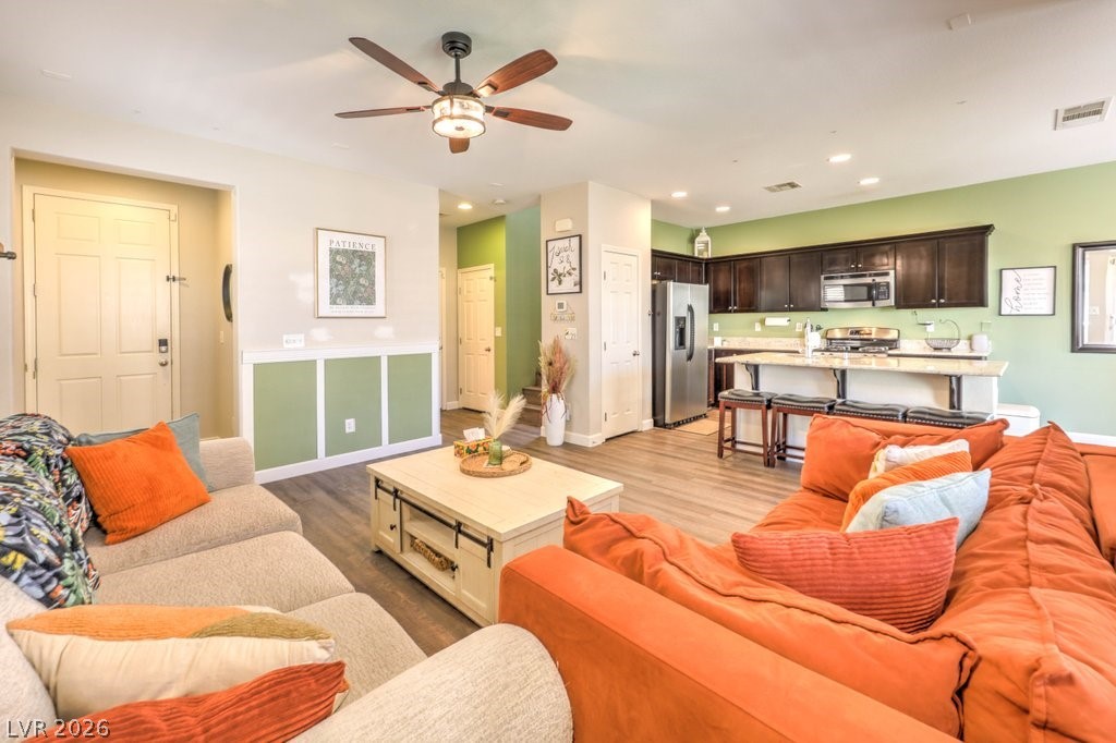Photo 9 of 42, 1556 Otero Valley Court