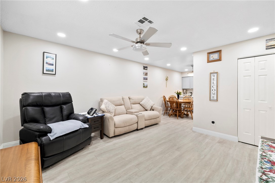 Photo 5 of 2141 Twickenham Place #D