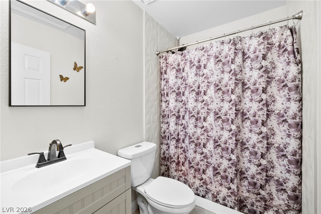 Photo 8 of 13, 2141 Twickenham Place #D