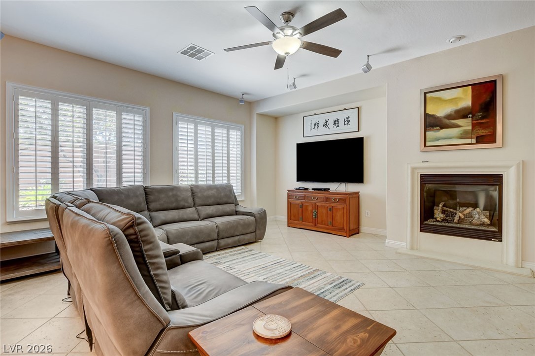 Photo 4 of 7521 Java Sparrow Street