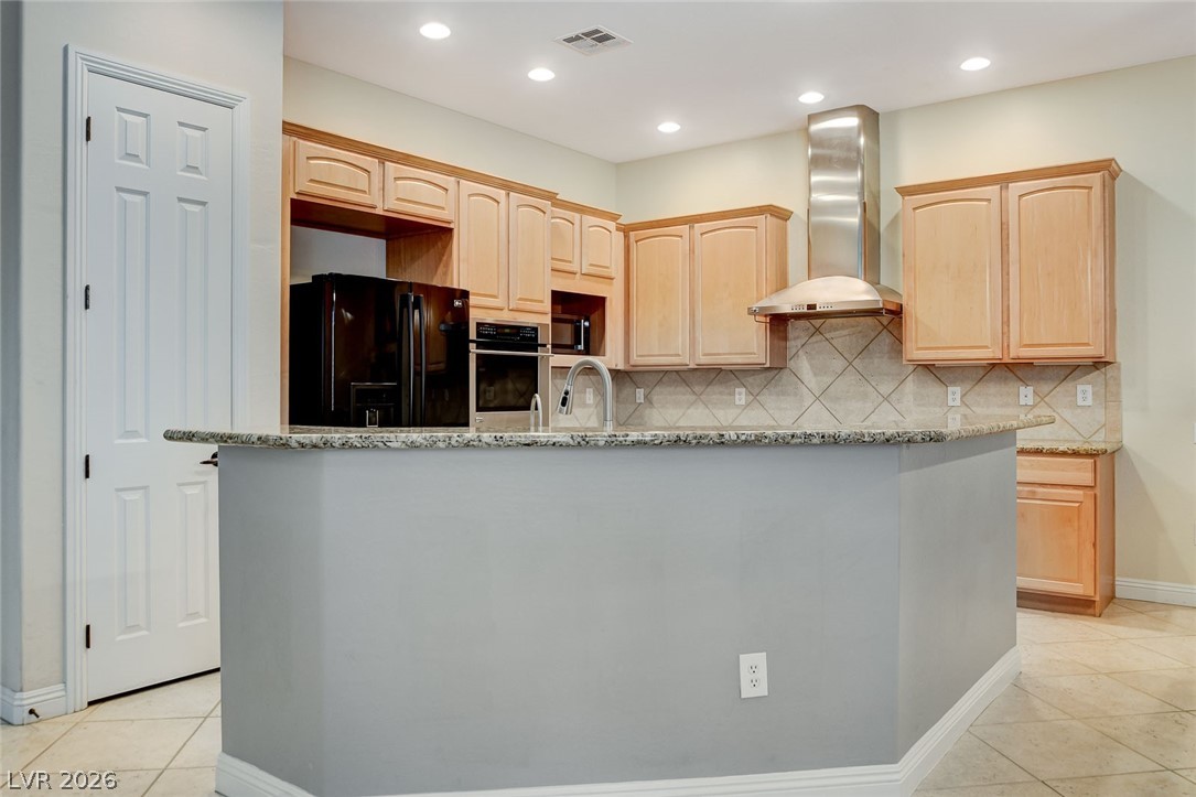Photo 7 of 59, 7521 Java Sparrow Street