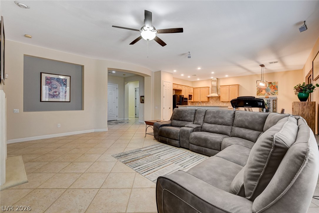 Photo 5 of 7521 Java Sparrow Street