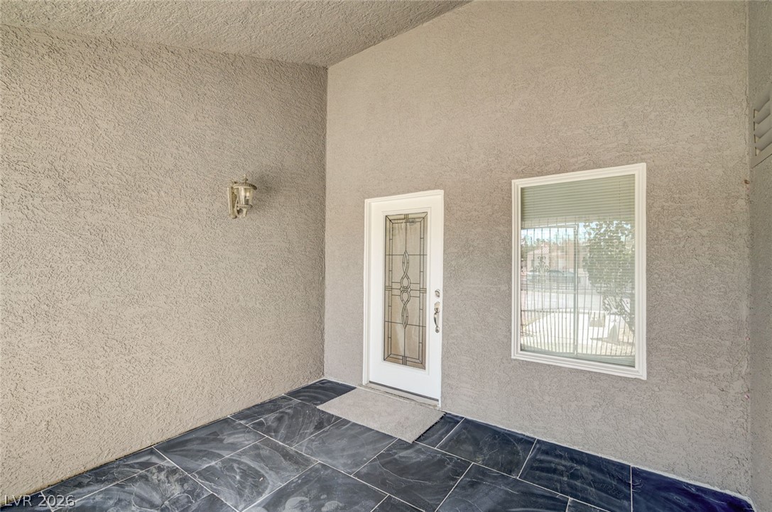 Photo 4 of 3768 E Russell Road