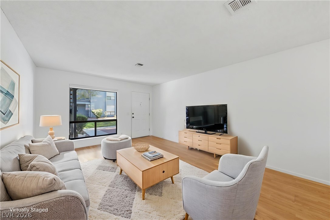 Photo 8 of 25, 5159 Caliente Street #163