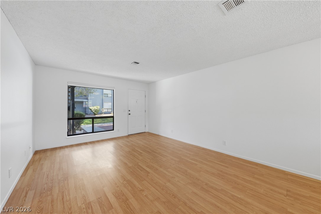 Photo 9 of 25, 5159 Caliente Street #163