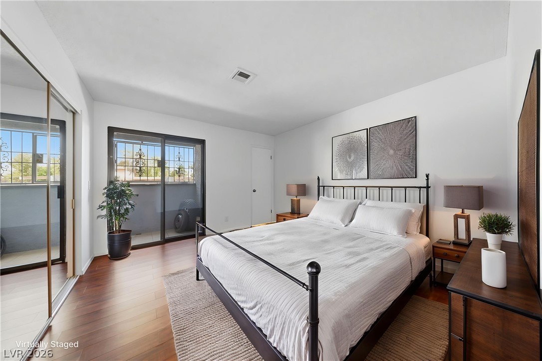 Photo 12 of 25, 5159 Caliente Street #163