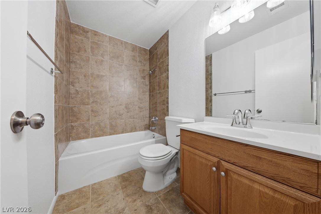 Photo 19 of 25, 5159 Caliente Street #163
