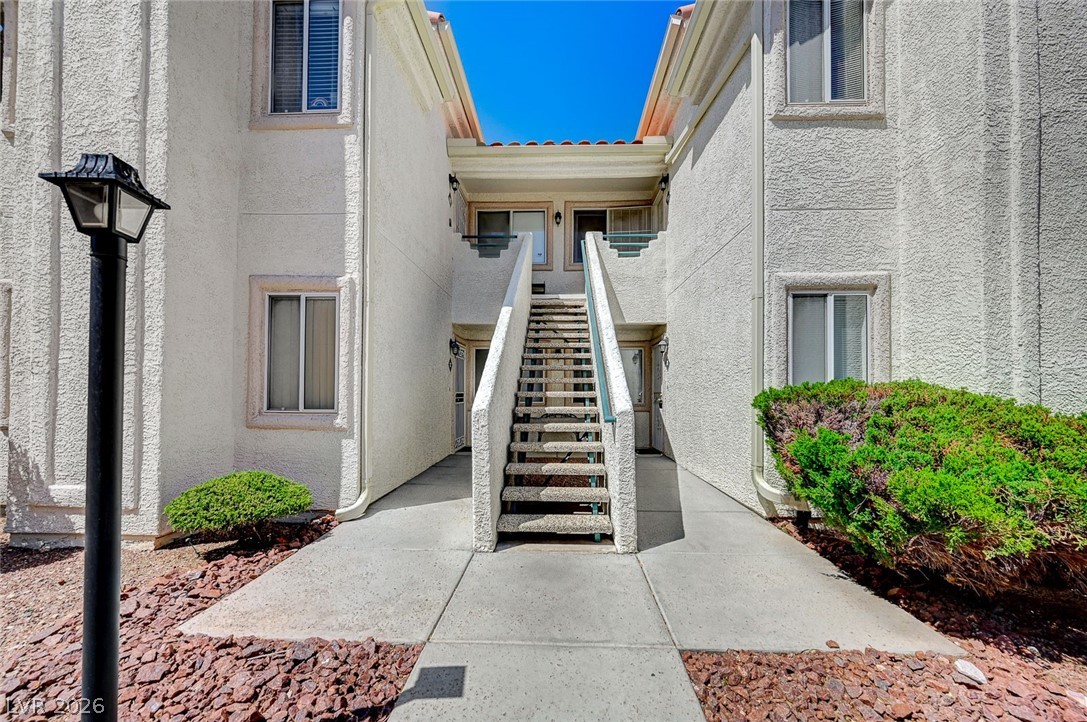 Photo 36 of 48, 7905 Lago Vista Lane #203