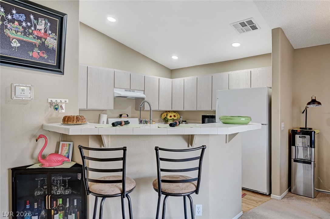 Photo 16 of 48, 7905 Lago Vista Lane #203