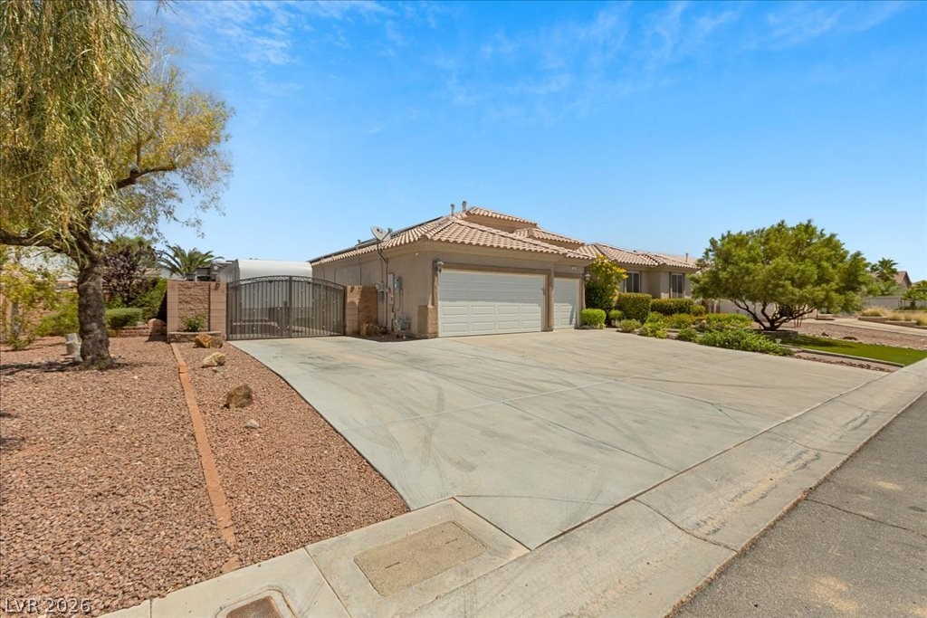 Photo 9 of 39, 284 Ben Johnson Court